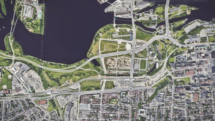 Une vue aérienne des plaines LeBreton, à Ottawa.