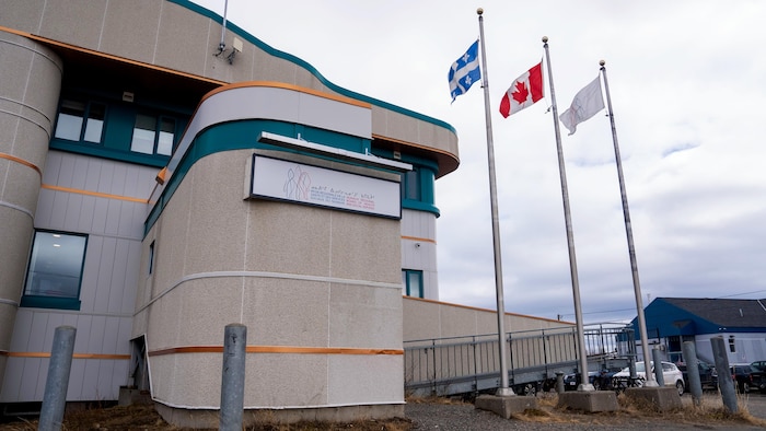 L'extérieur du bureau de la Régie régionale de Santé et des services sociaux du Nunavik.