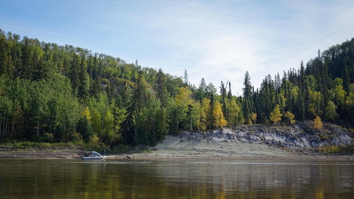 Photo paysage de la rivière Athabasca en septembre 2026.