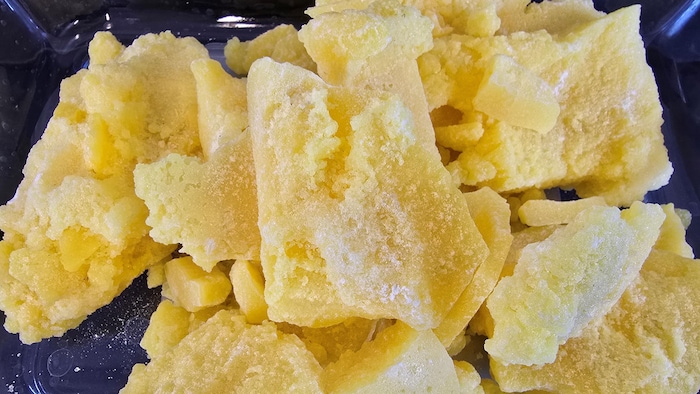 Des morceaux de drogue.