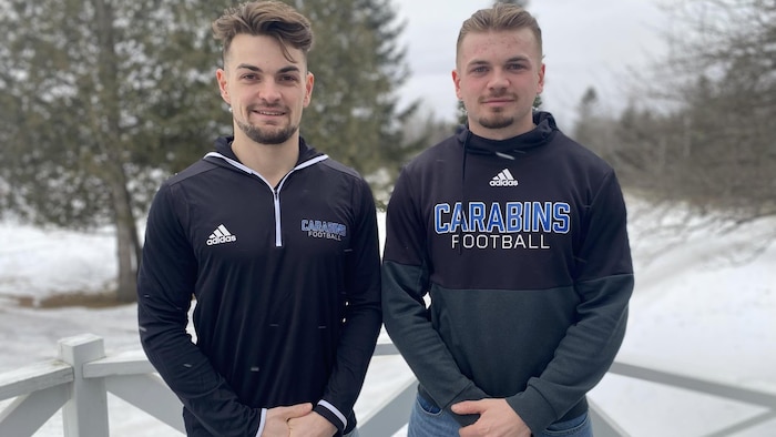 Un Noël... bleu pour deux frères de l’Outaouais | Radio-Canada