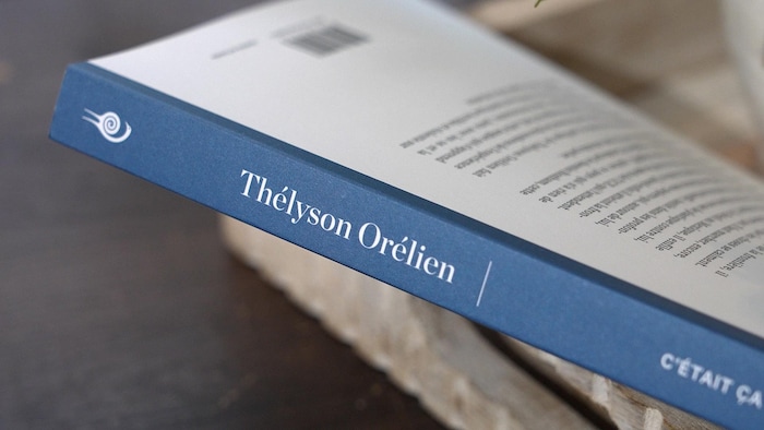 Gros plan du livre «C’était ça ou mourir» de Thélyson Orélien.