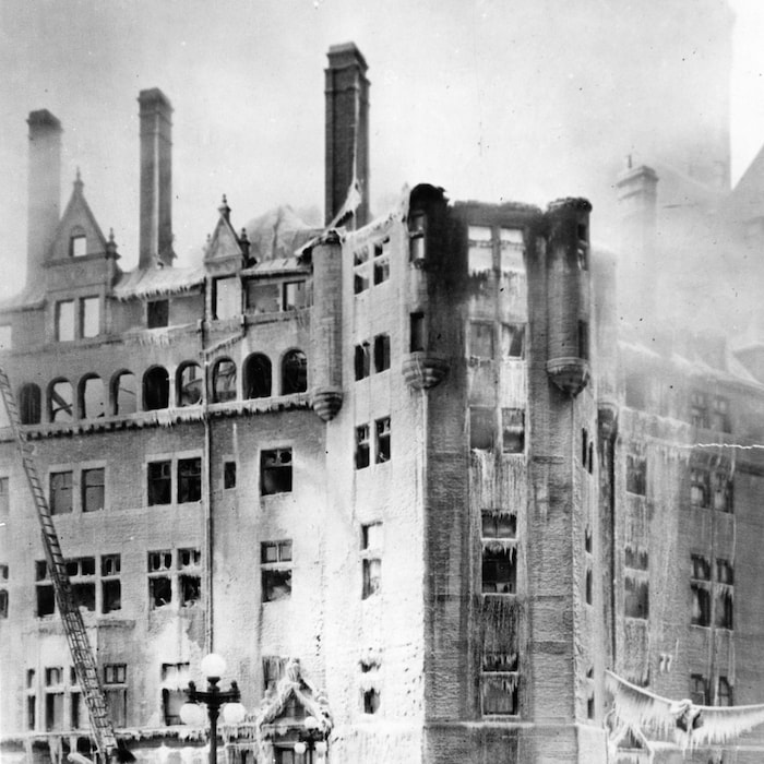 L'incendie de 1926 a fortement endommagé le Château Frontenac.