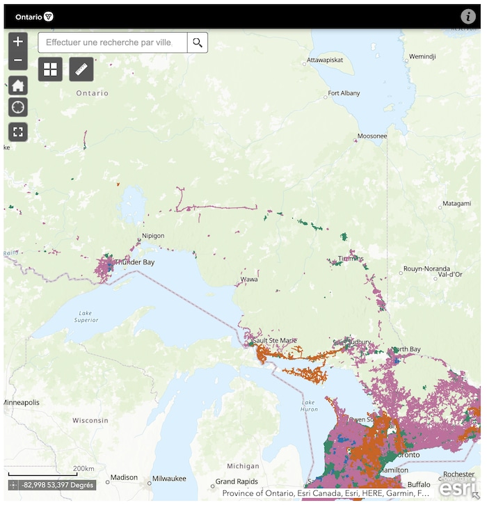 Une carte interactive montrant en couleurs l'état du réseau Internet haute vitesse.