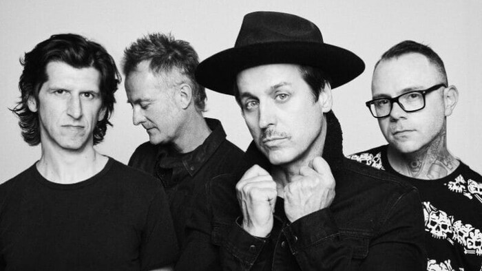 Les quatre membres du groupe Our Lady Peace.