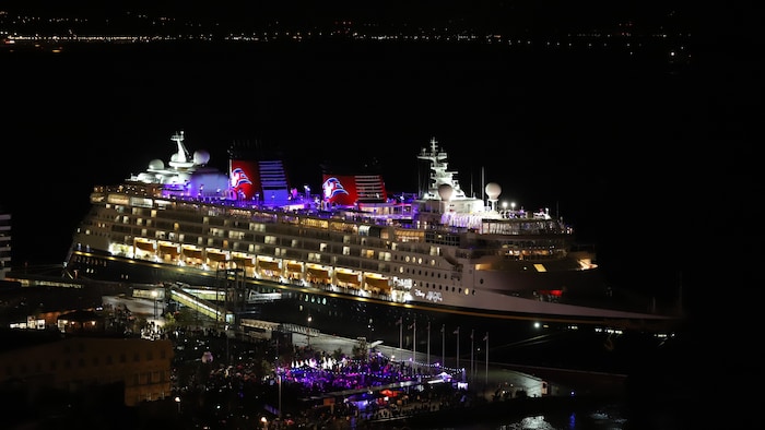 Le navire Disney Magic au port de Québec le 26 septembre