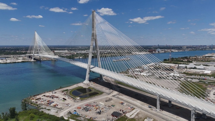 Vue panoramique du pont Gordie-Howe.