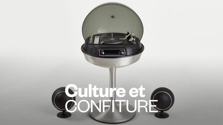 Une chaîne stéréo vintage.