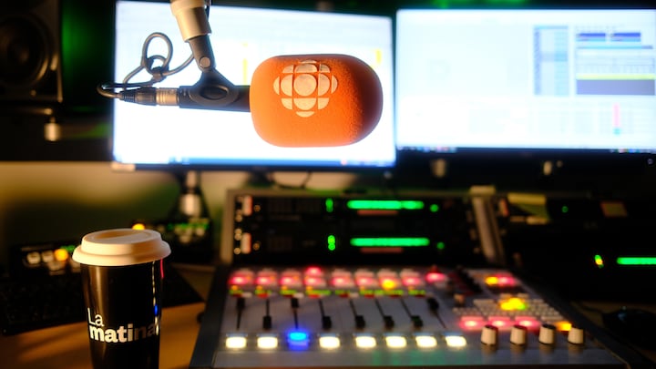 Un studio de radio.
