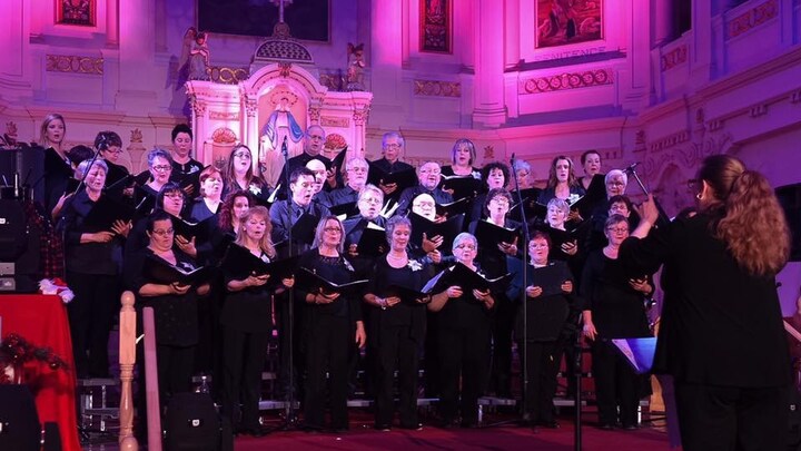Les Voix de la Vallée fêtent leurs 50 ans | OHdio | Radio-Canada