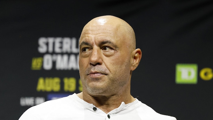 博客节目主持人罗根(Joe Rogan)。