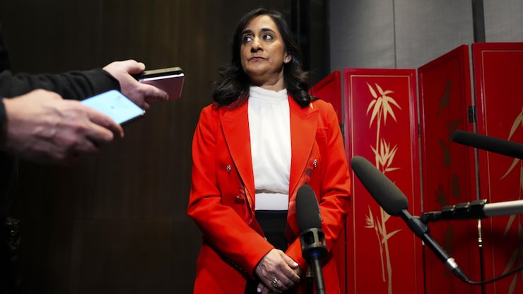 外交部长阿南德（Anita Anand）亦有与总理卡尼同行访华。