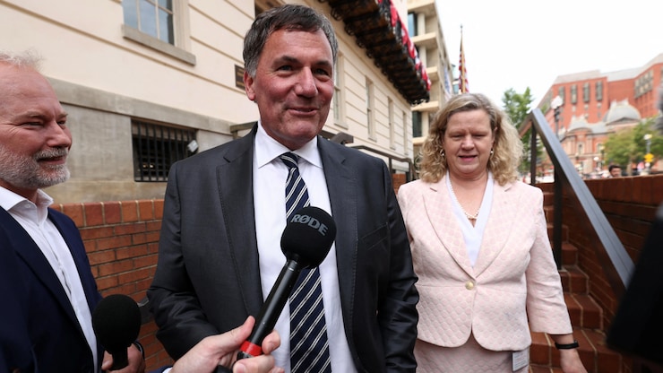 Dominic LeBlanc y Janice Charette