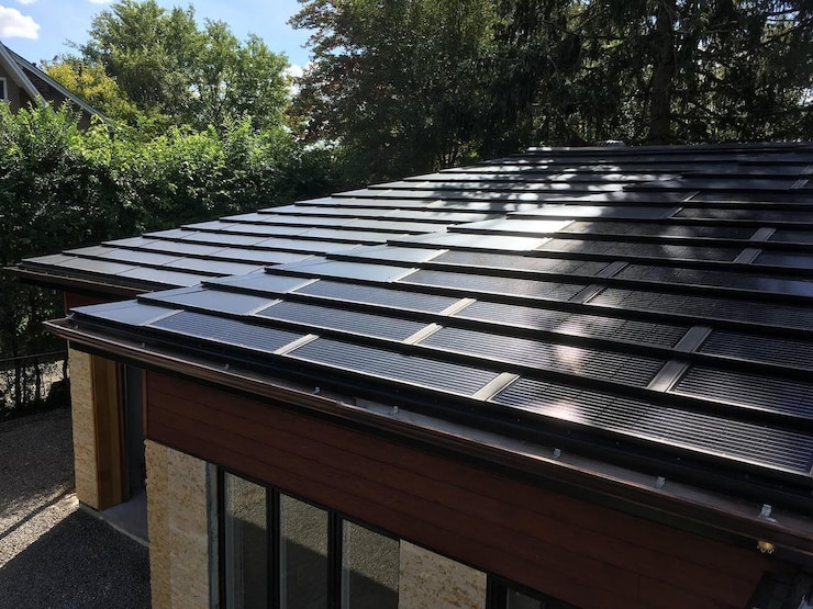 This Ontario home features solar shingles.