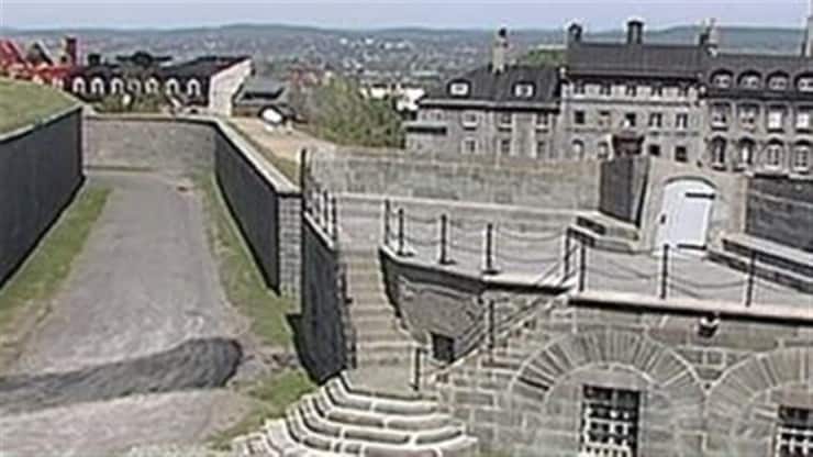 صورة من الأرشيف لقلعة كيبيك.