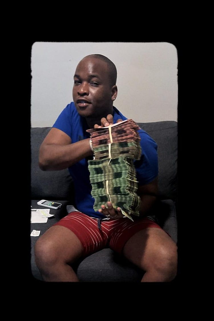 D'arnaqueurs de l'amour à voleurs, le crime organisé africain s'étend au  Québec | Radio-Canada