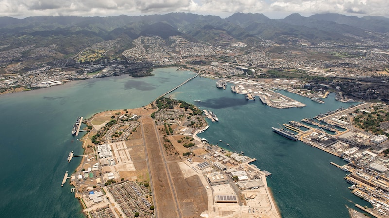Vue aérienne d'une section de la base de Pearl Harbor-Hickam.