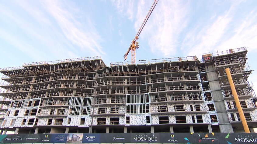 Radio-Canada Résidences privées pour aînés en construction.