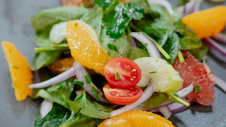 Salade fraîche d'été économique en 20 min