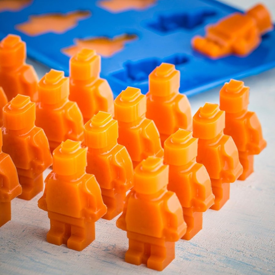 Des gelées de carotte et gingembre en forme de bonhomme lego.
