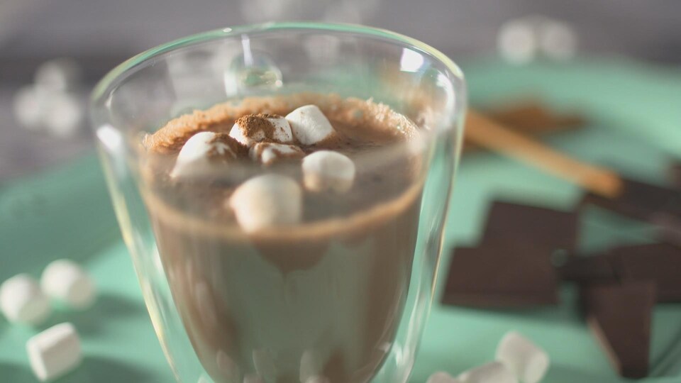 Une tasse de chocolat chaud