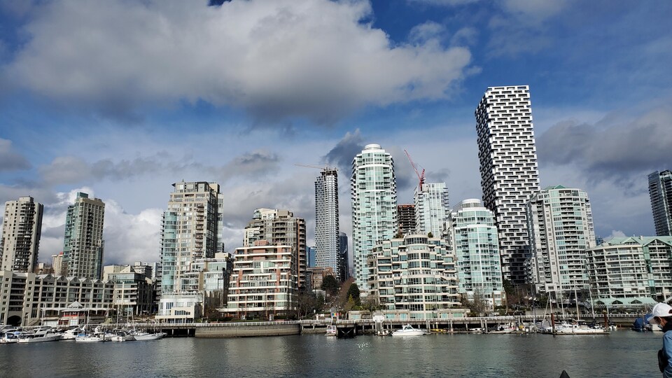 La vue des tours résidentielles de Vancouver.