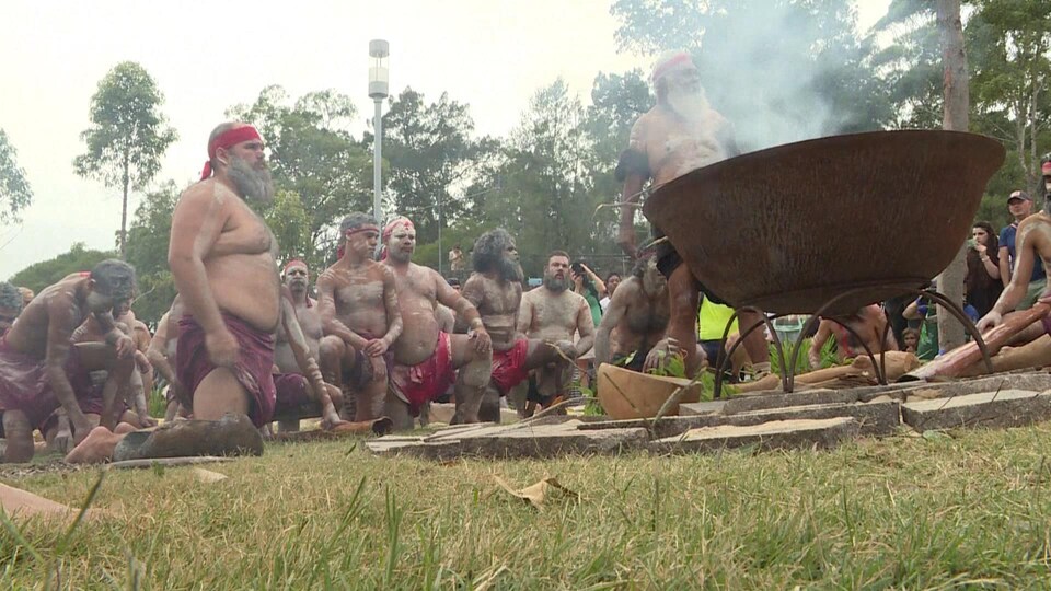 Des Aborigènes contestent la fête nationale de l'Australie, qui leur rappelle une journée sombre de leur histoire.