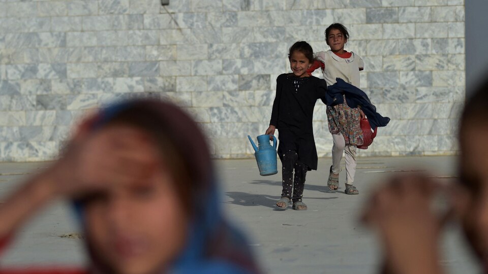 Jeunes Afghanes.