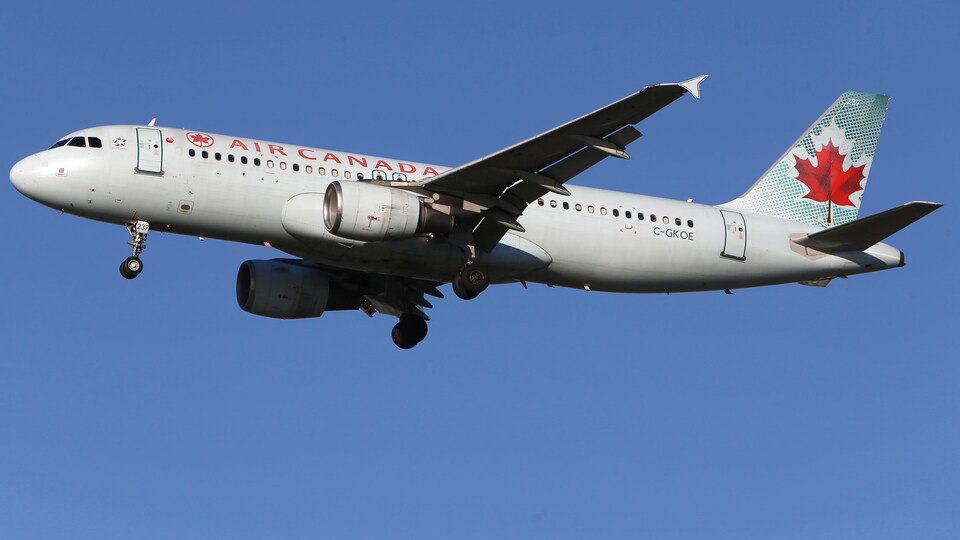 Air Canada Accepterait De Rembourser Les Clients Dont Le Vol A Ete Annule Radio Canada Ca