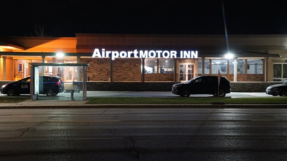 L'hôtel Airport Motor Inn de Winnipeg photographié en septembre 2022.