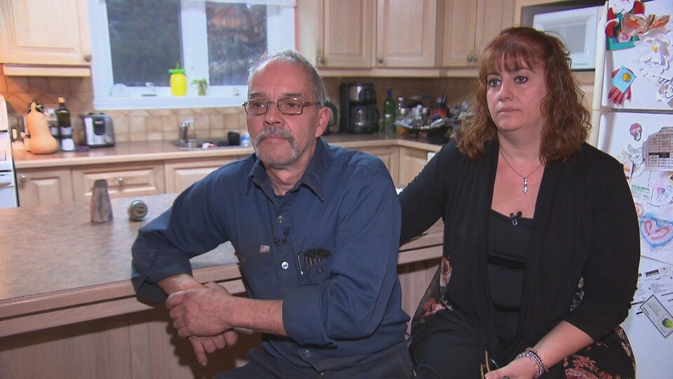 Alain Bolduc et Kathy Marquant dans leur cuisine.