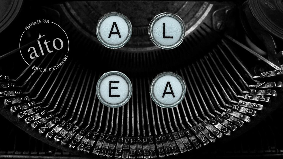 Les lettres A L E A sur un gros plan d'une ancienne machine à écrire. 