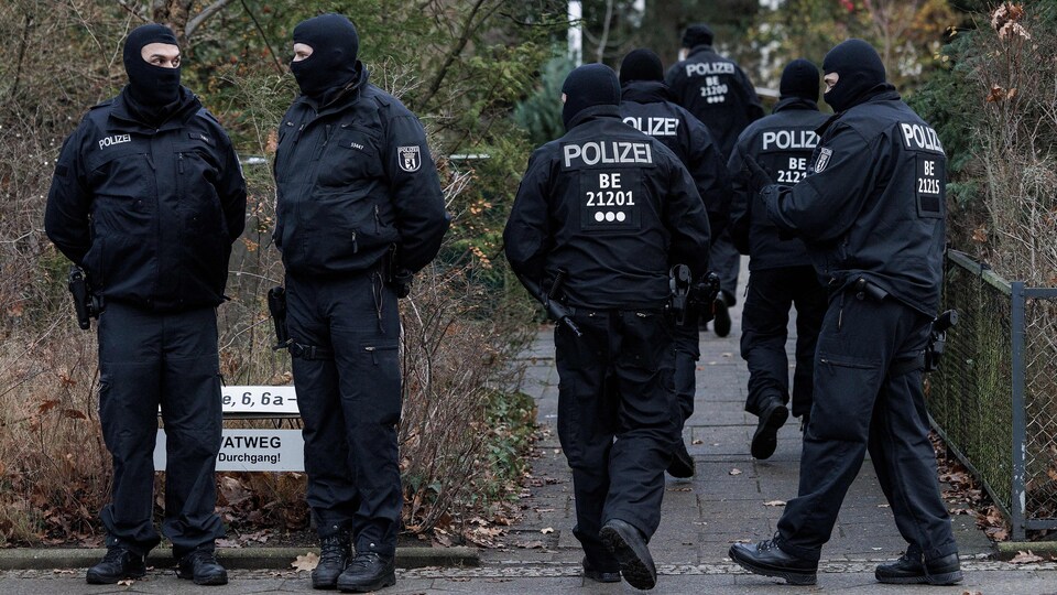 Des policiers allemands.