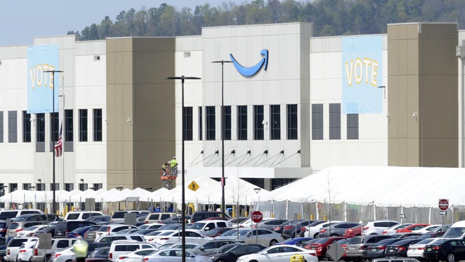 L'entrepôt d'Amazon à Bessemer.