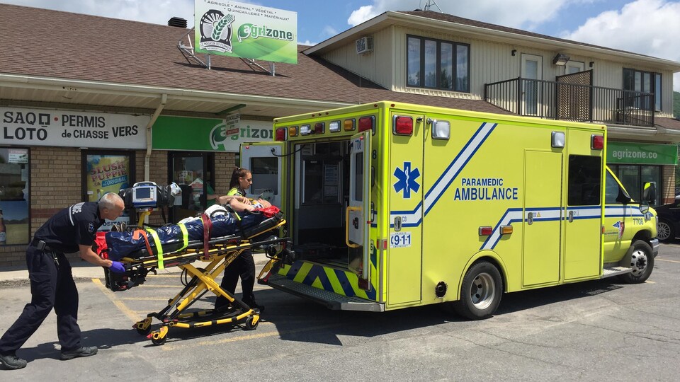 Deux personnes blessées dans un accident sur la route 148 RadioCanada.ca