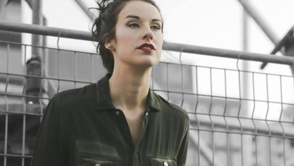 L'auteure-compositrice-interprète Amélie Larocque, de Sherbrooke