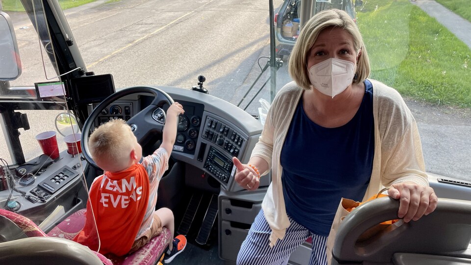 Fun moments in the countryside. The grandson of an NDP candidate from the Niagara region is leading the bus.