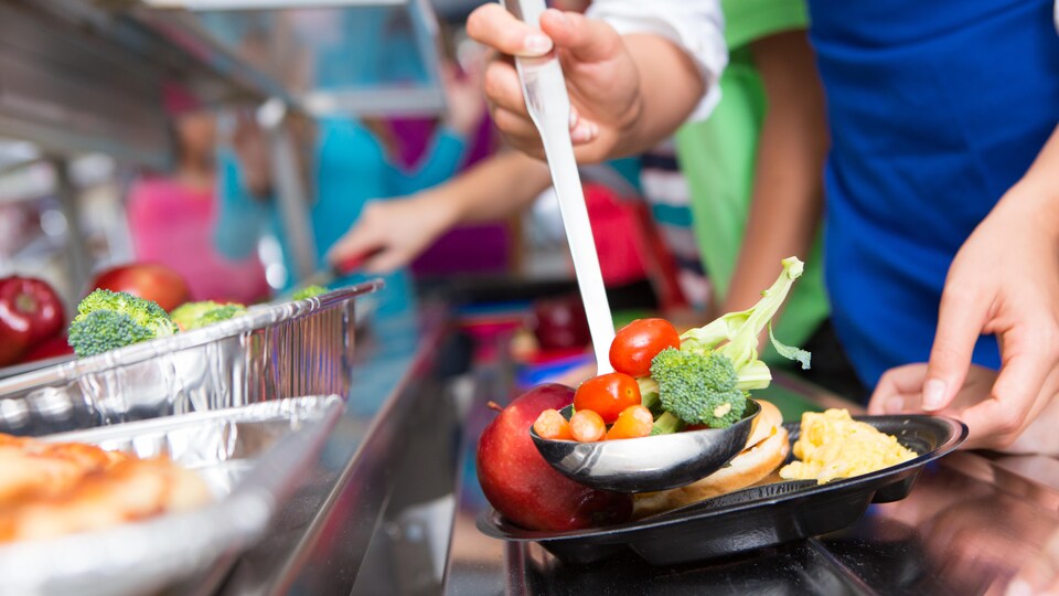 Plus de cafétéria à la polyvalente AlexandreJ.Savoie RadioCanada.ca