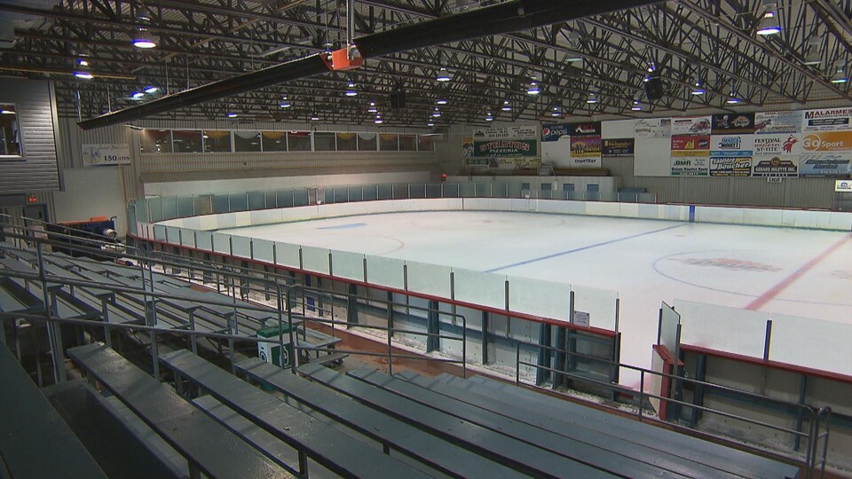 Patinoire à l'aréna de Saint-Boniface