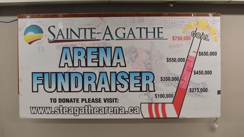 Une affiche de collecte de fonds de la communauté de Sainte-Agathe au Manitoba.