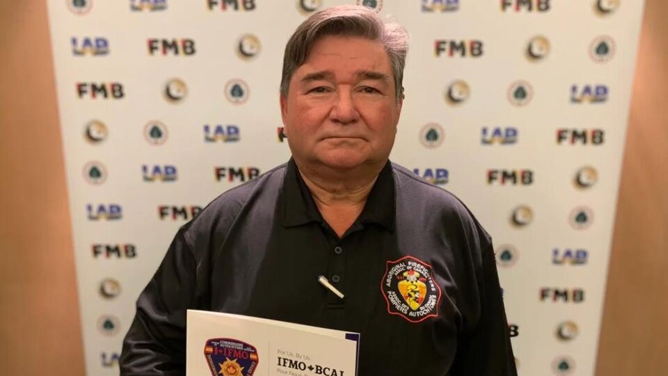Arnold Lazare est le chef adjoint du Bureau du commissaire autochtone des incendies.