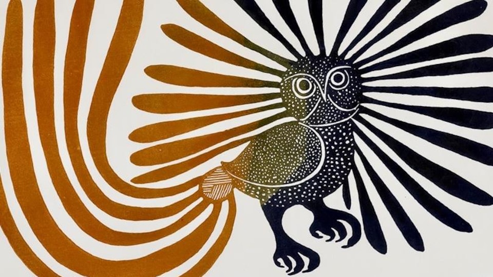 Une photo du Hibou enchanté, une estampe de l'artiste Kenojuak Ashevac, décédée en 2013