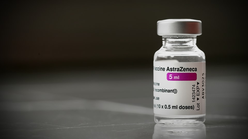 Une fiole du vaccin.