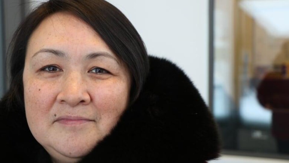 Phoebe Atagotaaluk, coordinatrice du comité de la justice à Inukjuak