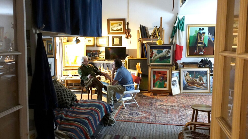 Une grande pièce qui sert d'atelier à Henry Wanton Jones.