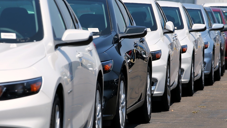 Des véhicules automobiles