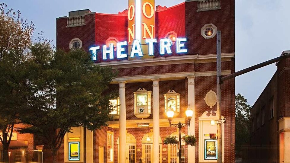 Le Avon Theatre Film Center, à Stamford au Connecticut, où sera présenté des films québécois à l'occasion du Focus on French Cinema