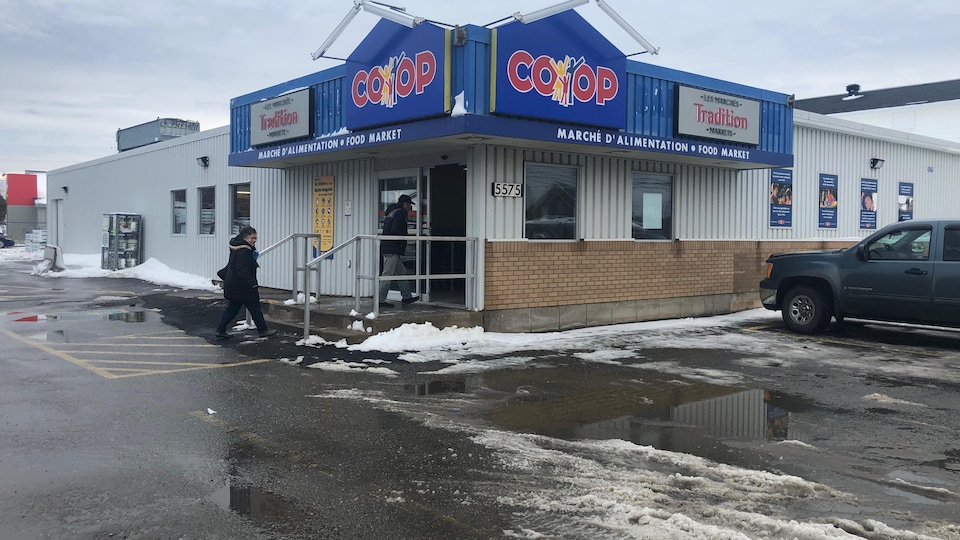 BaieSainteAnne veut sauver sa coopérative