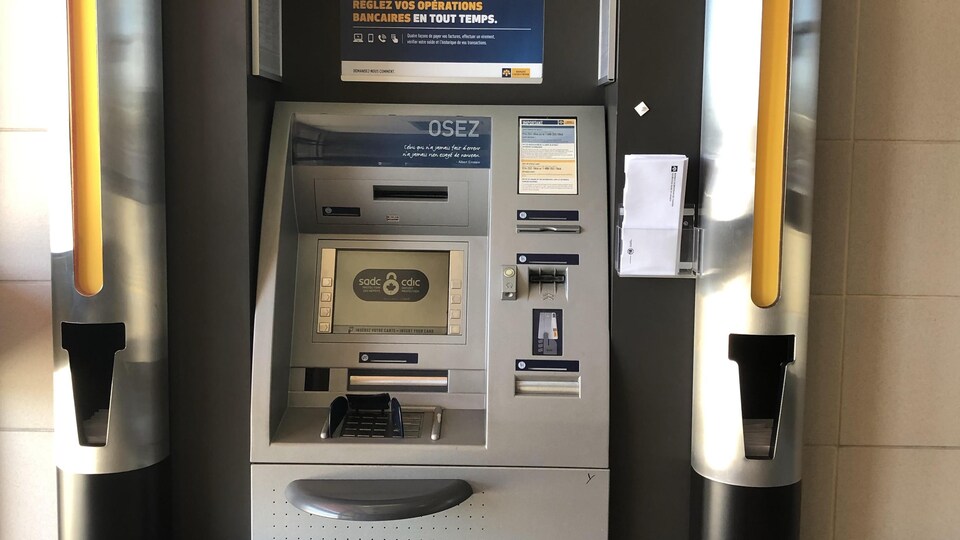 La réorganisation des services de la Banque Laurentienne touche aussi l ...
