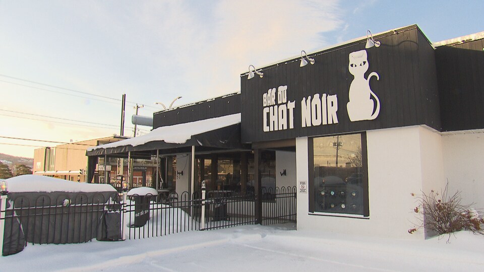 Le bar le Chat Noir de de Sherbrooke.